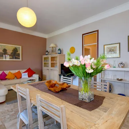 Garden View Apartament *